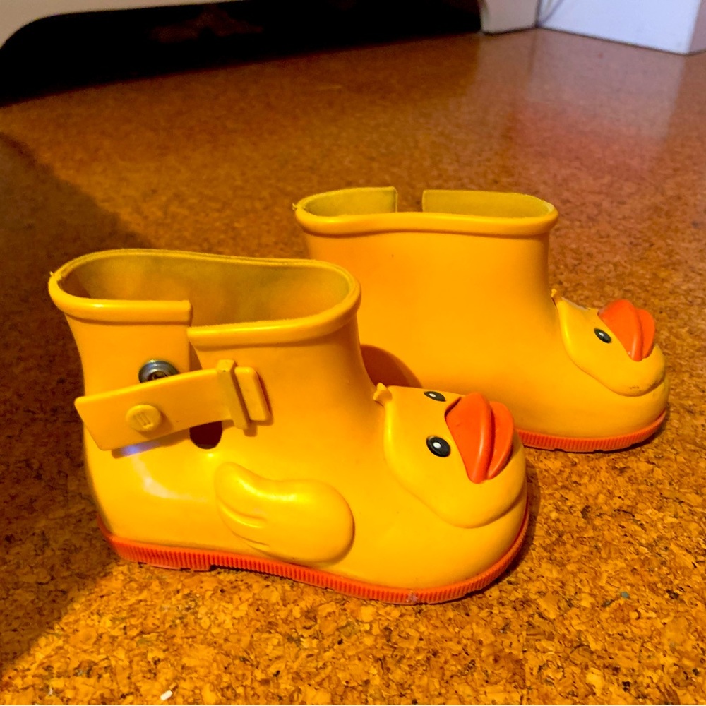 Mini Melissa Rain Boots (little kid size 6,5-7)
